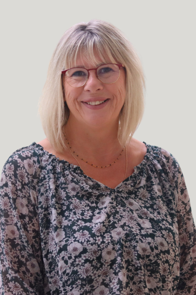 Headshot of Anne-Maria Newham