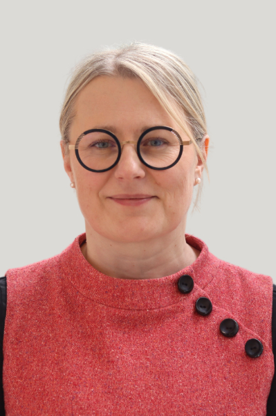 Headshot of Martina Morris